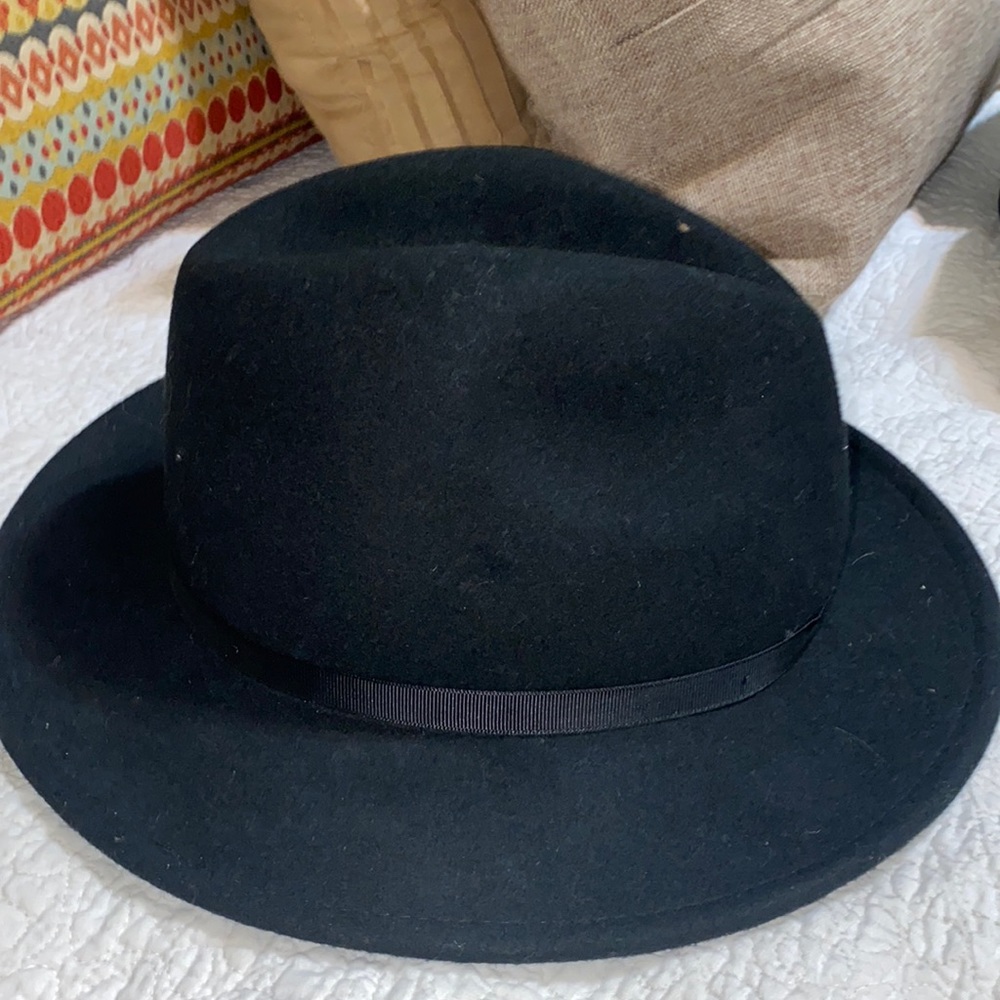 Hat - Picture 2 of 6
